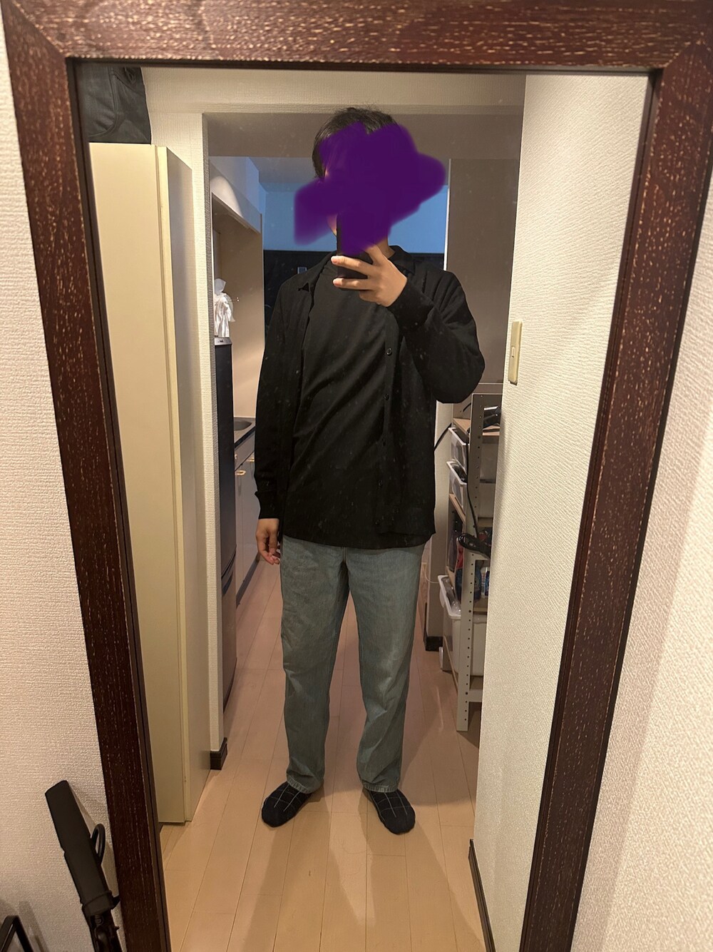 「UNIQLOのエクストラファインメリノカーディガン（長袖）（カーディガン/ボレロ、ブラック系）」を使った、yunyun_jpさん（メンズ・178cm）の春コーディネートの1枚目の写真