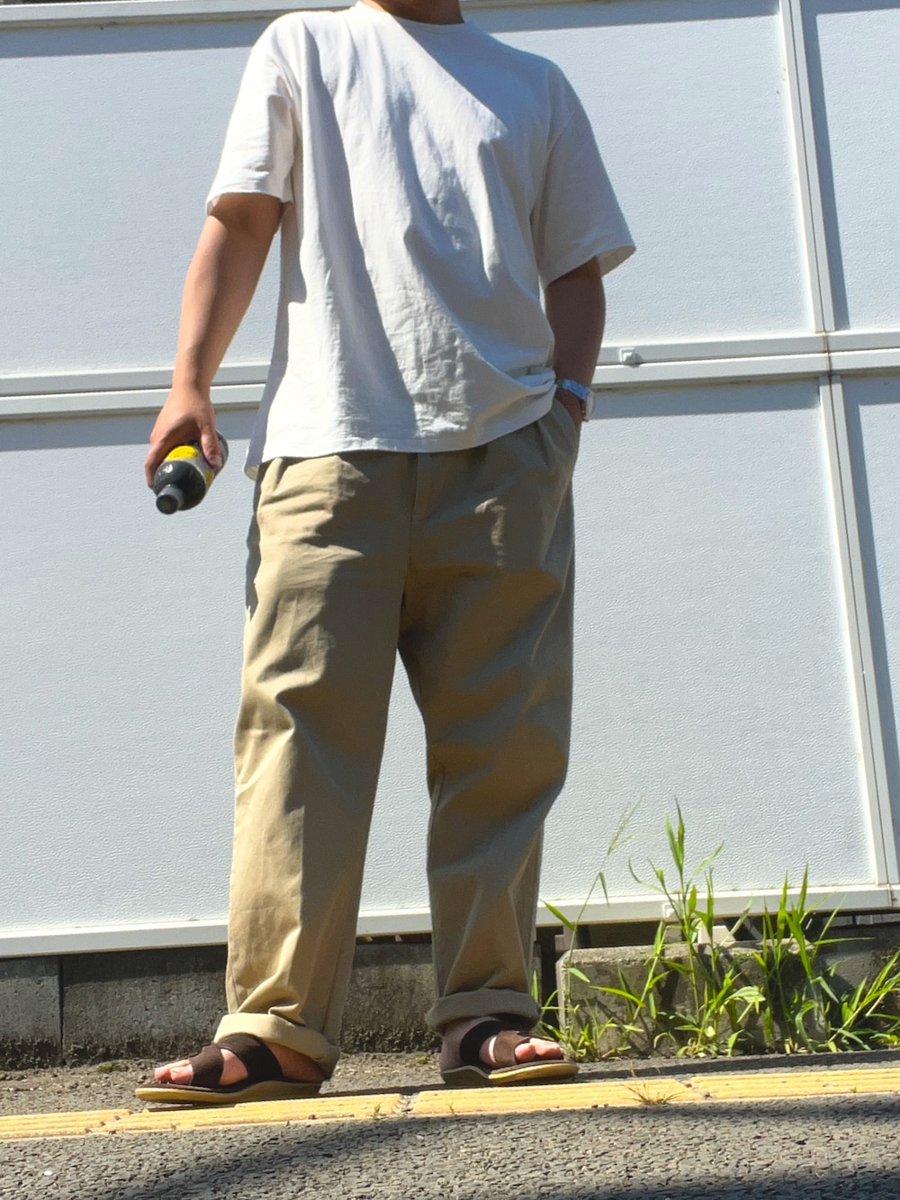 「A.PRESSEのアイテム（Tシャツ/カットソー、ホワイト系）」を使った、tattsuさん（メンズ・174cm）の夏コーディネートの1枚目の写真