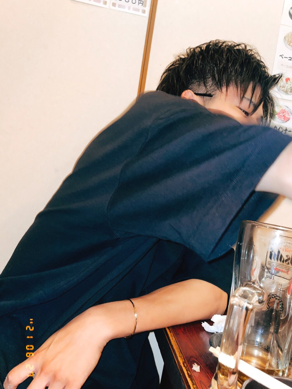 「秋コーデ、休日スタイル、オーバーサイズ、セットアップ、ハーフパンツ、GU」｜「GUのアイテム（Tシャツ/カットソー、ブラック系）」を使った、りさん（メンズ・173cm）の秋コーディネートの1枚目の写真