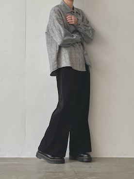 「アイテム（シャツ/ブラウス、シルバー系）」を使った、つーちゃんさん（メンズ・177cm）の秋コーディネート