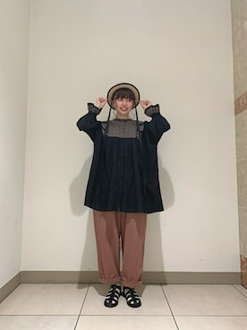 「刺繍」｜「アイテム（チュニック）」を使った、yuzuさん（レディース・162cm）の春コーディネート