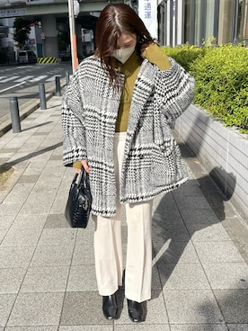 「LOWRYS FARM（ローリーズファーム）のセンタープレスカラーフレアパンツ　870189（その他パンツ）」を使った、青タンさん（レディース・164cm）の春コーディネート