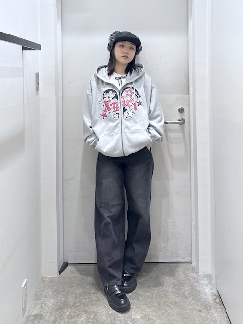 セール】TRIBAL HEART ZIP UP SWEAT HOODIE（パーカー）｜X-girl