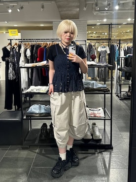 「PAGEBOY（ページボーイ）のプラットチャンキースニーカー（スニーカー、ブラック系）」を使った、・あさせ・さん（レディース・160cm）の夏コーディネート
