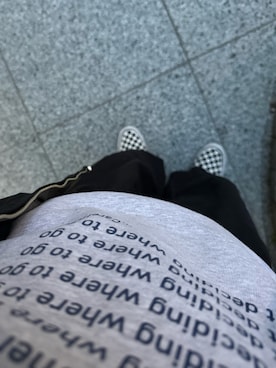 「CIAOPANIC TYPY（チャオパニックティピー）の【WEB限定】【UNISEX】メッセージロゴ裏毛スウェット（スウェット、グレー系）」を使った、リトルミイさん（レディース・163cm）の春コーディネート