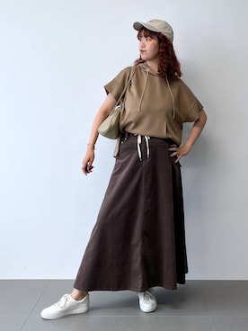 「アイテム（パーカー）」を使った、チーさん（レディース・172cm・20代）の夏コーディネート