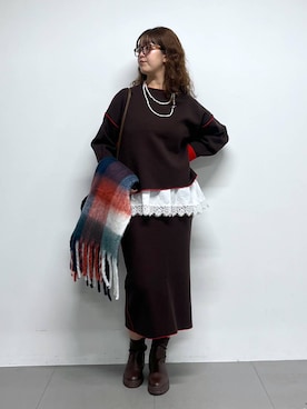 「アイテム（ブローチ/コサージュ）」を使った、チーさん（レディース・172cm）の秋コーディネート