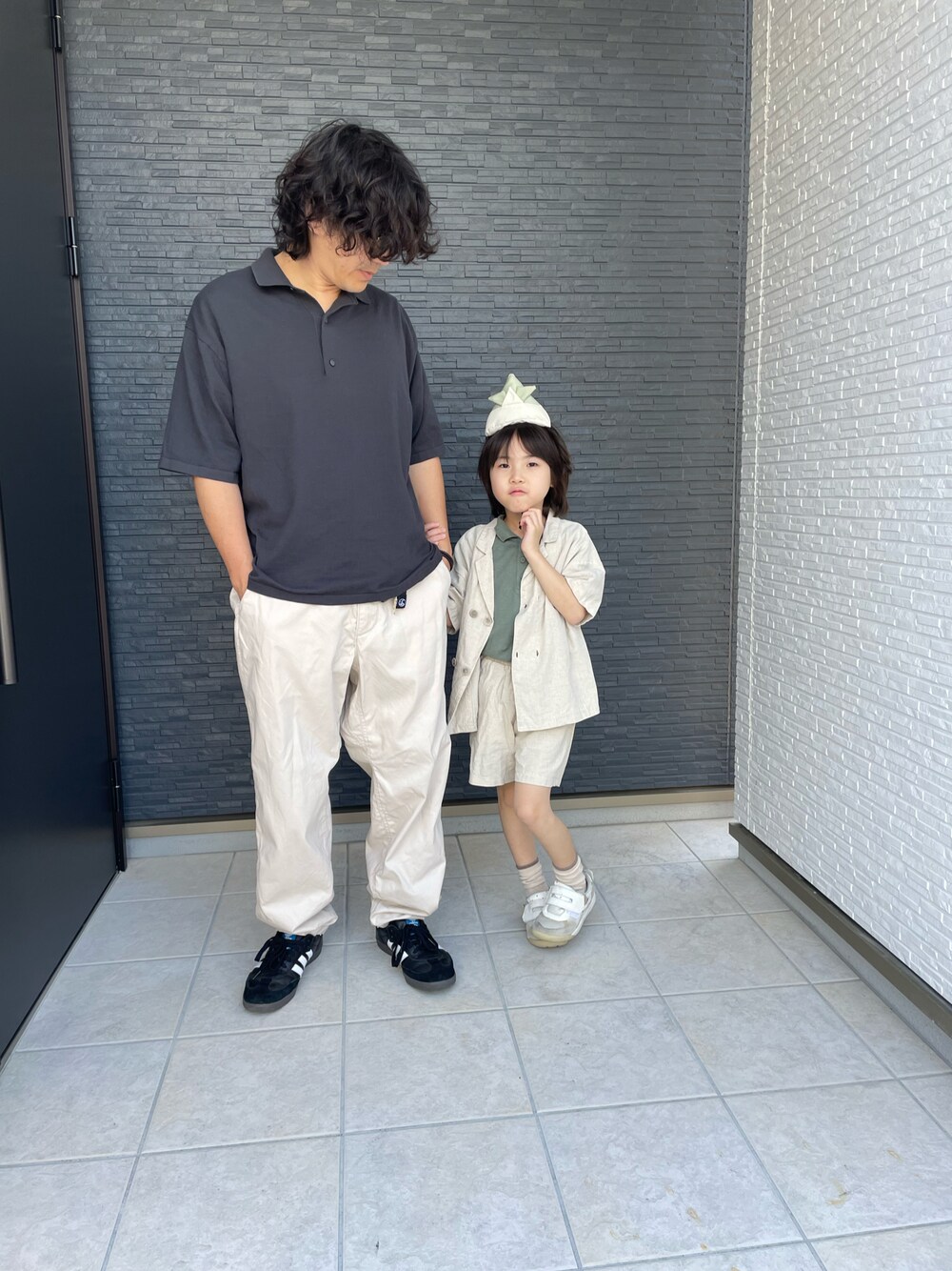 ZARAのセットアップ（ベージュ系）を使ったメンズ人気