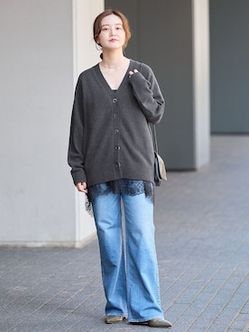 「IENA（イエナ）のSUPER180ラウンドヘムVカーディガン（カーディガン/ボレロ、グレー系）」を使った、endoさん（レディース・162cm）の秋コーディネート