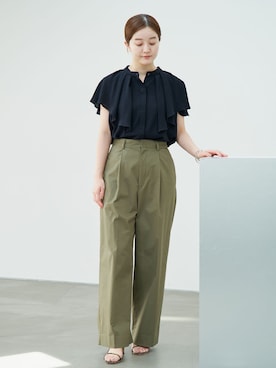 「IENA（イエナ）のソフトチノトラウザー（チノパンツ、グリーン系）」を使った、endoさん（レディース・162cm）の夏コーディネート