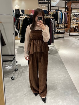 「アイテム（サロペット/オーバーオール）」を使った、楓香さん（レディース・155cm・20代）の秋コーディネート