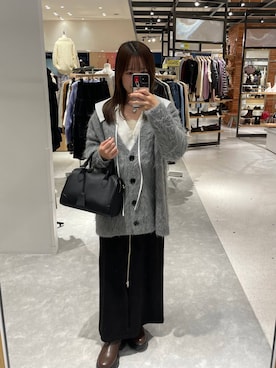 「アイテム（タンクトップ）」を使った、楓香さん（レディース・155cm）の秋コーディネート