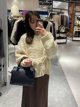 「アイテム（ポロシャツ）」を使った、楓香さん（レディース・155cm）の秋コーディネート