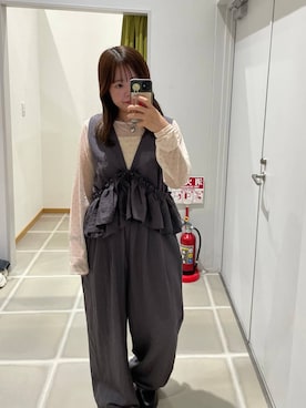 「アイテム（オールインワン・サロペット）」を使った、楓香さん（レディース・155cm・20代）の秋コーディネート