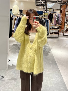 「アイテム（モカシン/デッキシューズ）」を使った、楓香さん（レディース・155cm）の秋コーディネート