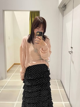 「アイテム（スマホグッズ）」を使った、楓香さん（レディース・155cm）の秋コーディネート