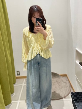 「LOWRYS FARM（ローリーズファーム）のハイウエストバギーデニム 637569（デニムパンツ、ブルー系）」を使った、楓香さん（レディース・153cm）の春コーディネート