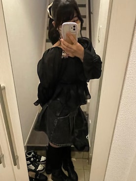 「アイテム（デニムスカート）」を使った、みきさん（レディース・157cm）の秋コーディネート