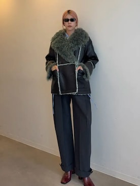 「MAISON SPECIAL（メゾンスペシャル）の【26WINTER PRE-ORDER】Double-Breasted Vegan Mouton Coat/ダブルブレストヴィーガンムートンコート（ムートンコート、ブラック系）」を使った、MAISON SPECIALさん（レディース・158cm）の秋コーディネート