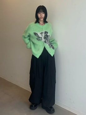 「MAISON SPECIAL（メゾンスペシャル）の【2026Autumn PRE-ORDER】Belted Suiting Cargo Pants/ベルテッドスーチングカーゴパンツ（カーゴパンツ、ブラック系）」を使った、MAISON SPECIALさん（レディース・158cm）の秋コーディネート
