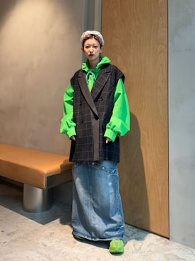 「カラー×コーデ」｜「アイテム（パーカー）」を使った、MAISON SPECIALさん（レディース・153cm）の春コーディネート