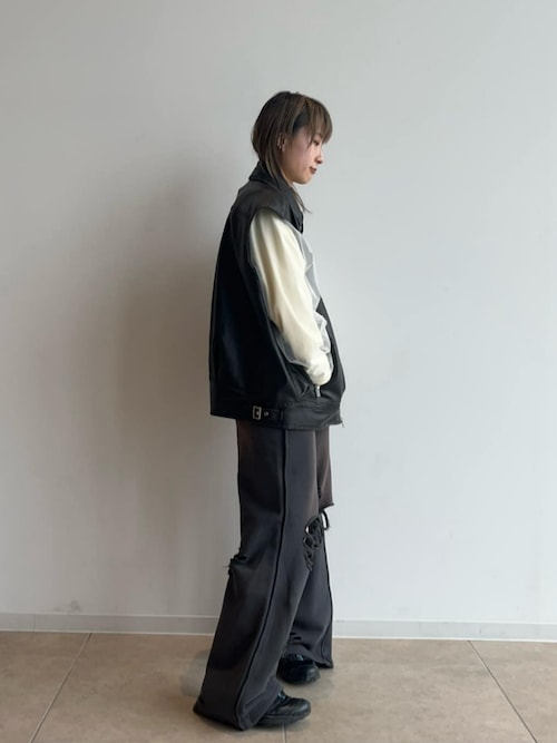 MAISON SPECIALMAISON SPECIALさんのスウェットパンツを使った MAISON SPECIALMAISON SPECIALさんのスウェットパンツを使った