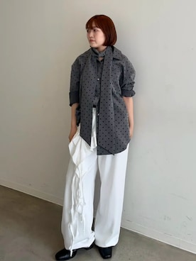 「MAISON SPECIAL（メゾンスペシャル）の【26WINTER PRE-ORDER】2WAY Bow Tie Shirt/2WAYボウタイシャツ（シャツ/ブラウス、グレー系）」を使った、MAISON SPECIALさん（レディース・158cm）の秋コーディネート