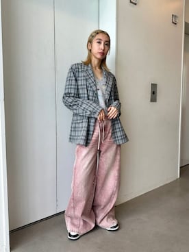 「カラーパンツ」｜「アイテム（テーラードジャケット）」を使った、MAISON SPECIALさん（レディース・162cm）の冬コーディネート