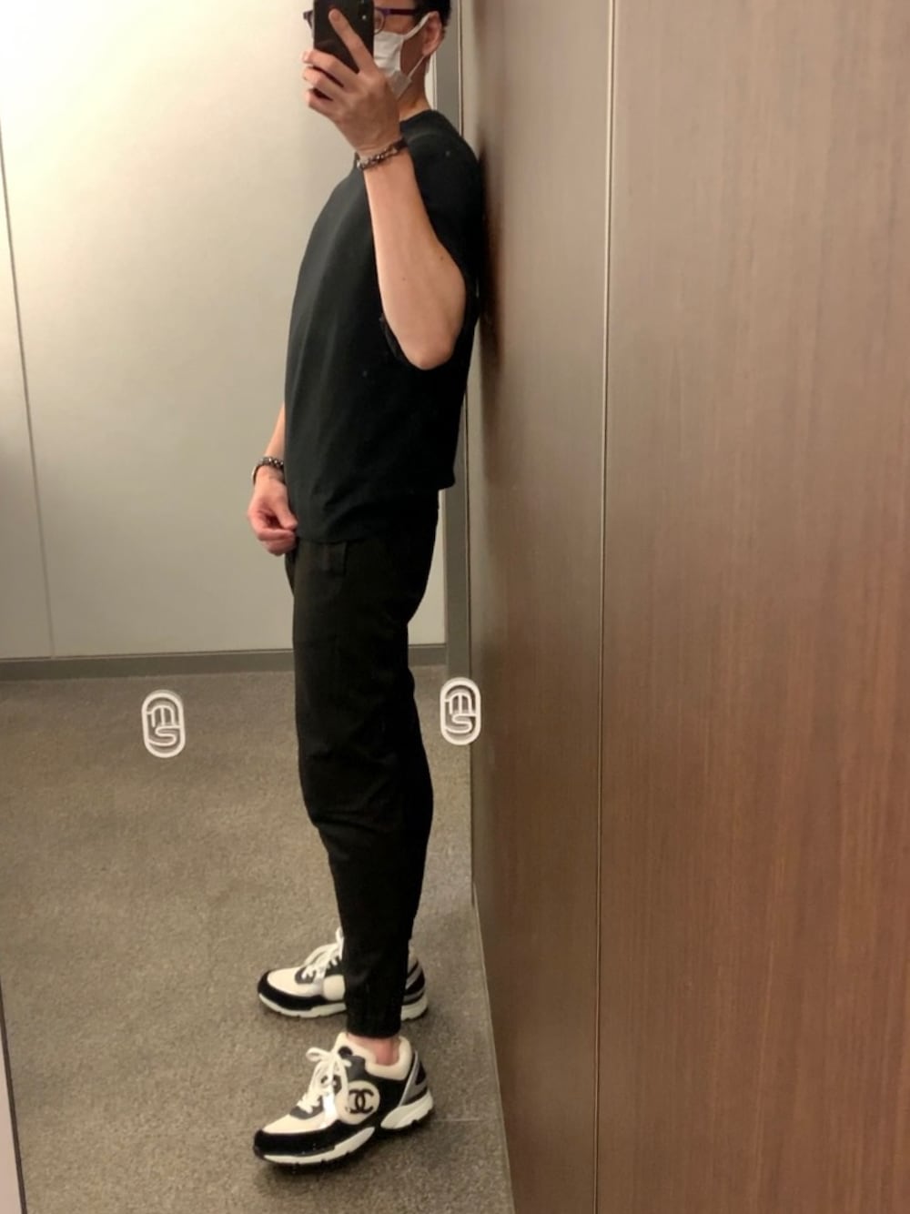 CHANELのスニーカー（その他）を使った人気ファッション