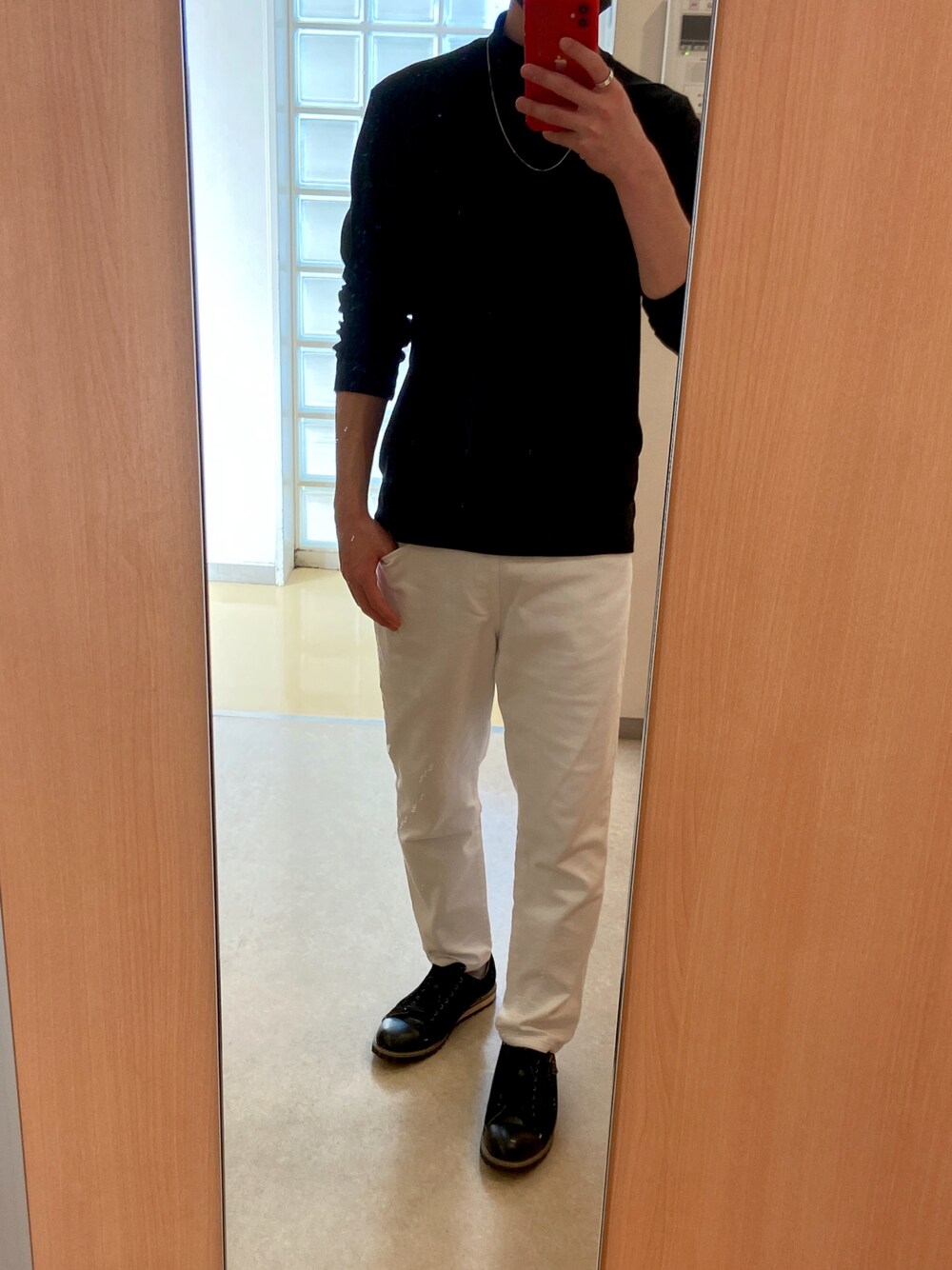 「秋冬コーデ、オトナカジュアル、今日のコーデ、休日スタイル、おしゃれさんと繋がりたい、タートルネック、ラフ、ootd、モノトーン、いいね、save、フォローお願いします🤑」｜「UNIQLOのアイテム（トップス、ブラック系）」を使った、サスキさん（メンズ・178cm）の冬コーディネートの1枚目の写真