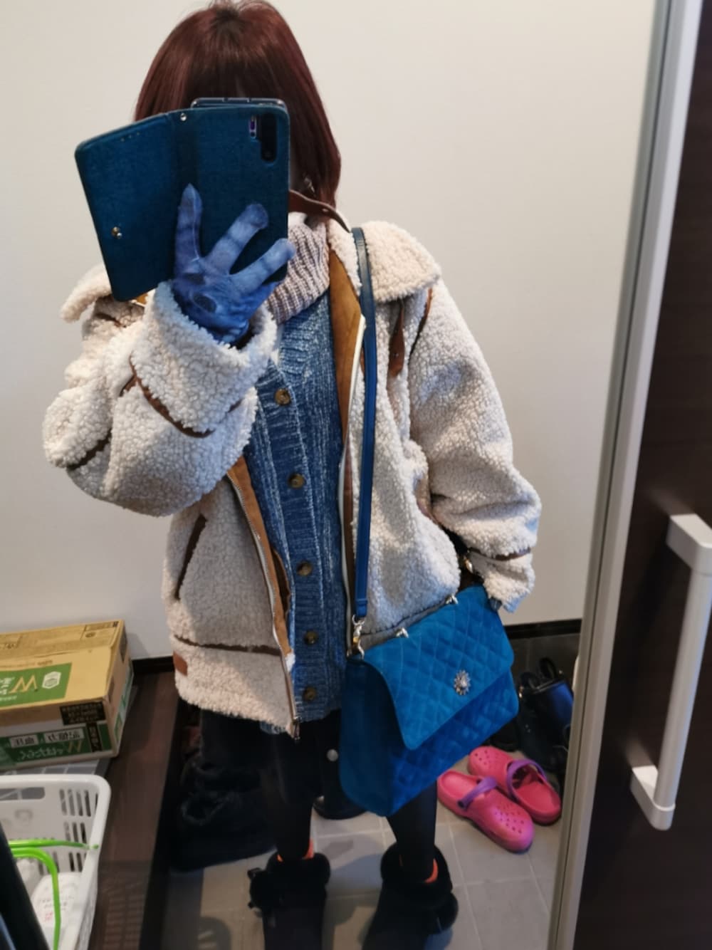 「なんてブランド？」｜「しまむらのアイテム（ネックウォーマー/スヌード、ベージュ系）」を使った、あかねっとさん（レディース・149cm）の冬コーディネートの1枚目の写真