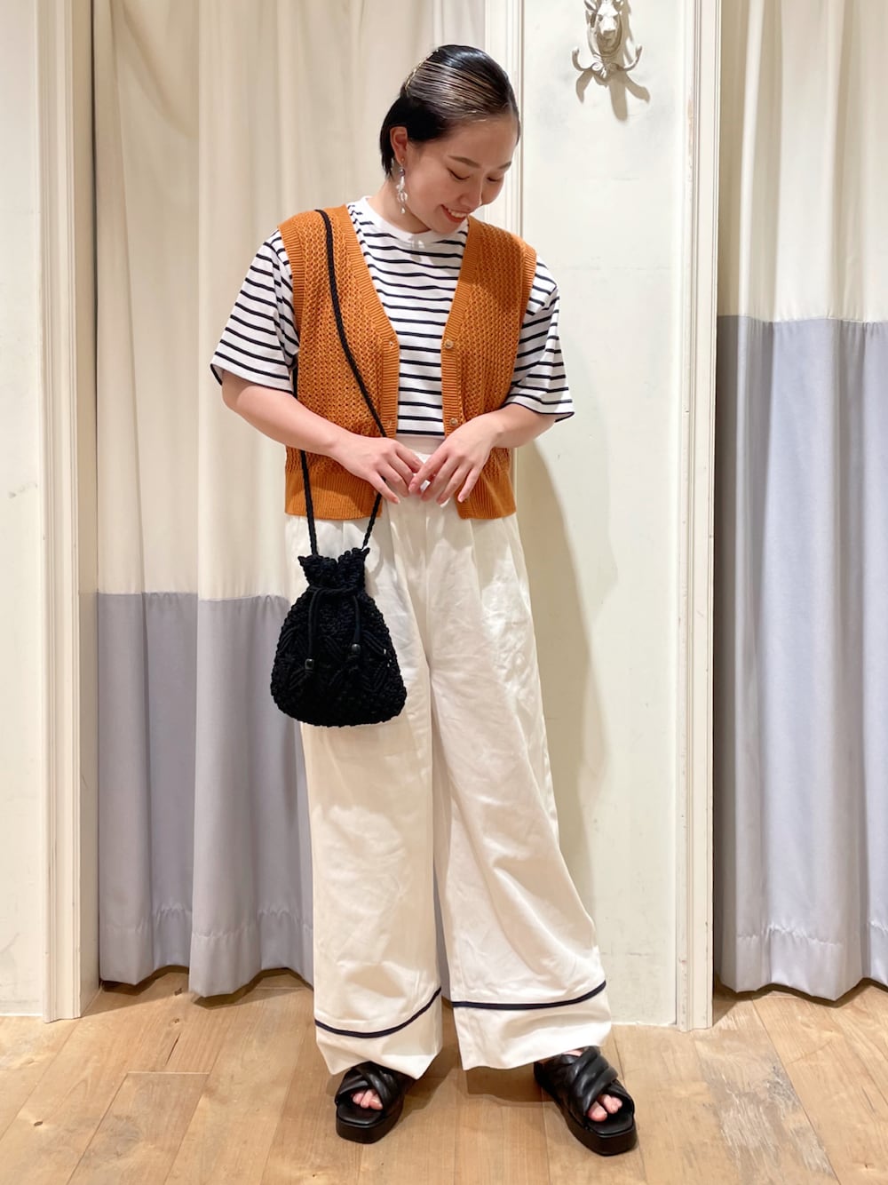 「ehka sopo、エヘカソポ、休日スタイル、ラフコーデ、オトナ女子、シンプル、おしゃれさんと繋がりたい、サンダルコーデ、厚底サンダル、ショートヘア」｜「ehka sopoのボーダービッグTシャツ（Tシャツ/カットソー、ホワイト系）」を使った、お芋ちゃん🐔🍠さん（レディース・160cm）の夏コーディネートの1枚目の写真