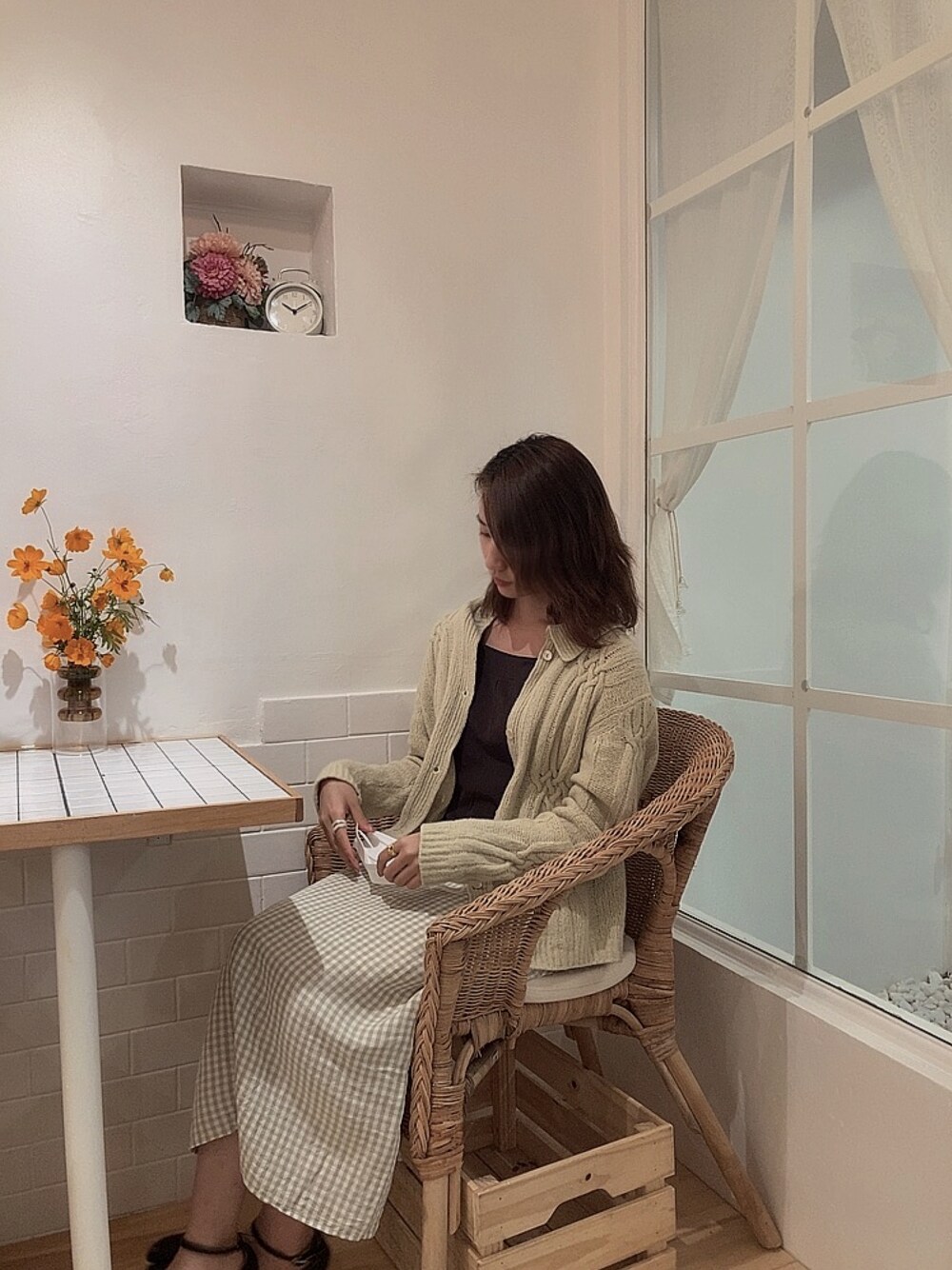 「チェックスカート、ロングスカート、グリーン、グリーンコーデ、カフェ巡り、大人かわいい、いいね返し、saveもよろしくお願いします、フォローミー、秋のコーデ、秋服、秋服準備はじめました、カフェスタイル、カフェ」｜「see youのアイテム（タンクトップ、ブラウン系）」を使った、hanaさん（レディース・158cm）の秋コーディネートの1枚目の写真