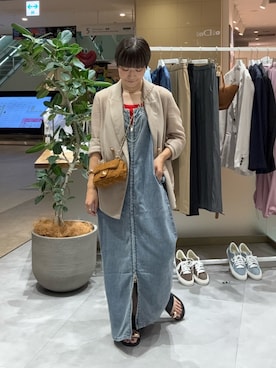「アイテム（テーラードジャケット、ベージュ系）」を使った、hidemiさん（レディース・155cm）の夏コーディネート