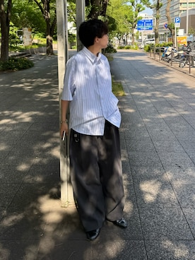 「TODAYFUL（トゥデイフル）のBonding Wide Trousers（その他パンツ、グレー系）」を使った、りょうさん（メンズ・165cm）の春コーディネート