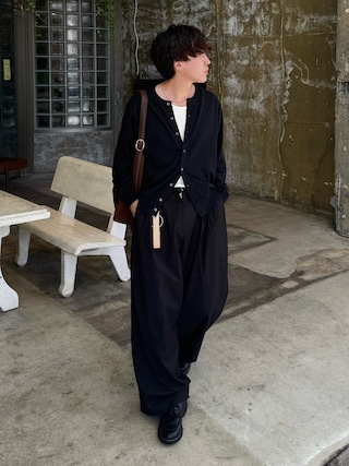 「soerte(ソエルテ)の3tuck Wide Balloon Trousers / 3タックワイドバルーンスラックス(スラックス)」を使った、りょうさん(メンズ・165cm)の秋コーディネート