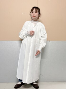 「ehka sopo（エヘカソポ）のアイテム（シャツワンピース）」を使った、コナさん（レディース・150cm）の春コーディネート