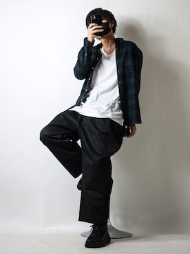 「POLICE（ポリス）のアイテム」を使った、TJさん（メンズ・177cm）の秋コーディネート