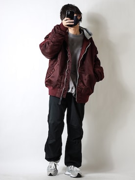 「SHAREEF（シャリーフ）のアイテム（スウェット）」を使った、TJさん（メンズ・177cm）の冬コーディネート