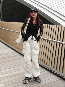 「アイテム（カーゴパンツ）」を使った、Yurinaさん（レディース・166cm）の秋コーディネート