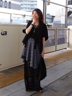 「アイテム（テーラードジャケット）」を使った、Yurinaさん（レディース・166cm）の夏コーディネート