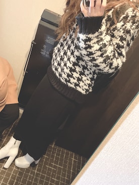「ZARA（ザラ）のアイテム（ブーツ、ホワイト系）」を使った、N子さん（レディース・163cm）の冬コーディネート