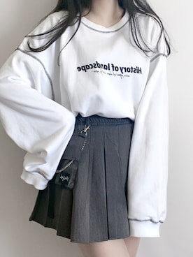「ブラック×ホワイト」｜「アイテム（スウェット）」を使った、미카(ミカ)さん（レディース・157cm）の春コーディネート