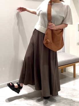 「GLOBAL WORK（グローバルワーク）のアイテム（スカート、ブラウン系）」を使った、sakissさん（レディース・164cm）の春コーディネート