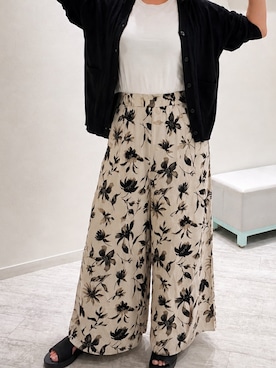 「GLOBAL WORK（グローバルワーク）のアイテム（Tシャツ/カットソー、ホワイト系）」を使った、sakissさん（レディース・164cm）の春コーディネート