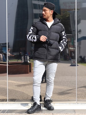 「アイテム（スウェットパンツ）」を使った、【BAYBLO】Officialさん（メンズ・170cm・30代）の冬コーディネート