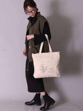 「ALTROSE（アルトローズ）のアイテム（トートバッグ）」を使った、【BAYBLO】Officialさん（レディース・169cm）の冬コーディネート