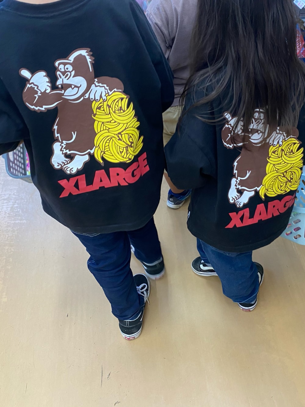 「おそろいコーデ、XLARGE KIDS、NARUMIYA ONLINE(NARUMIYA ONLINE)、エクストララージキッズ」｜「XLARGE KIDSのジョグデニムマチツキパンツ（デニムパンツ、ブルー系）」を使った、hy...さん（キッズ・100cm）の冬コーディネートの1枚目の写真