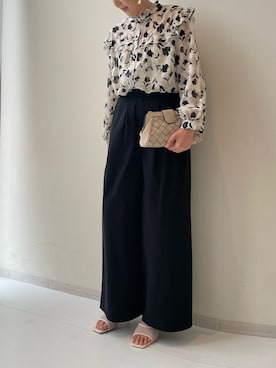 「nissen（ニッセン）の高身長　タックワイドパンツ　丈長め・トールサイズ　Essenave（パンツ、ブラック系）」を使った、PPさん（レディース・173cm）の春コーディネート