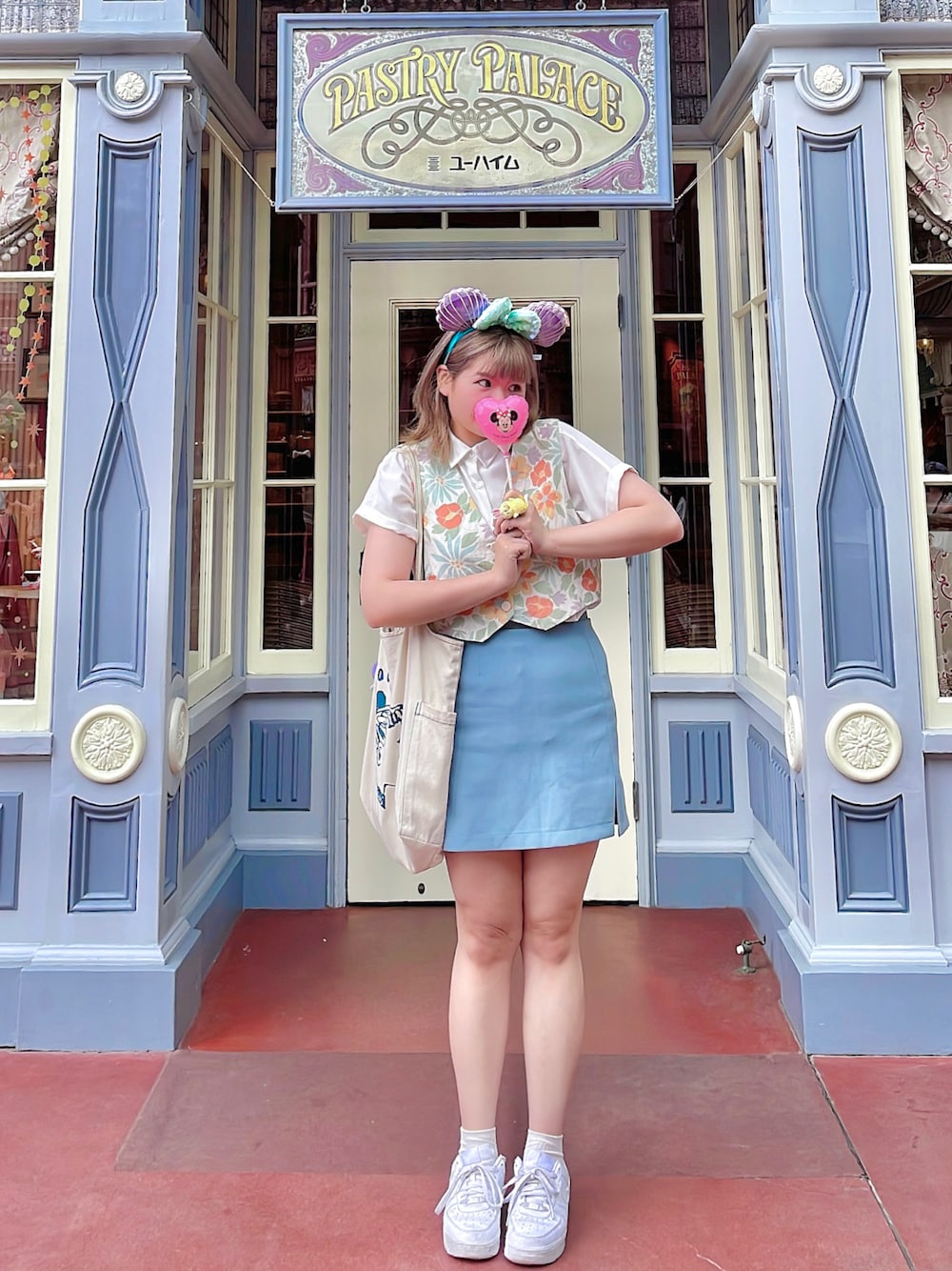 「ディズニーコーデ」｜「tnewtiesのアイテム（スーツベスト、その他）」を使った、かおるんさん（レディース・163cm）の夏コーディネートの1枚目の写真